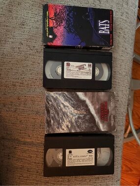 3 Vintage VHS Movie Tapes - Bats, The Perfect Storm, Freddy's Dead/Mortal Kombat
